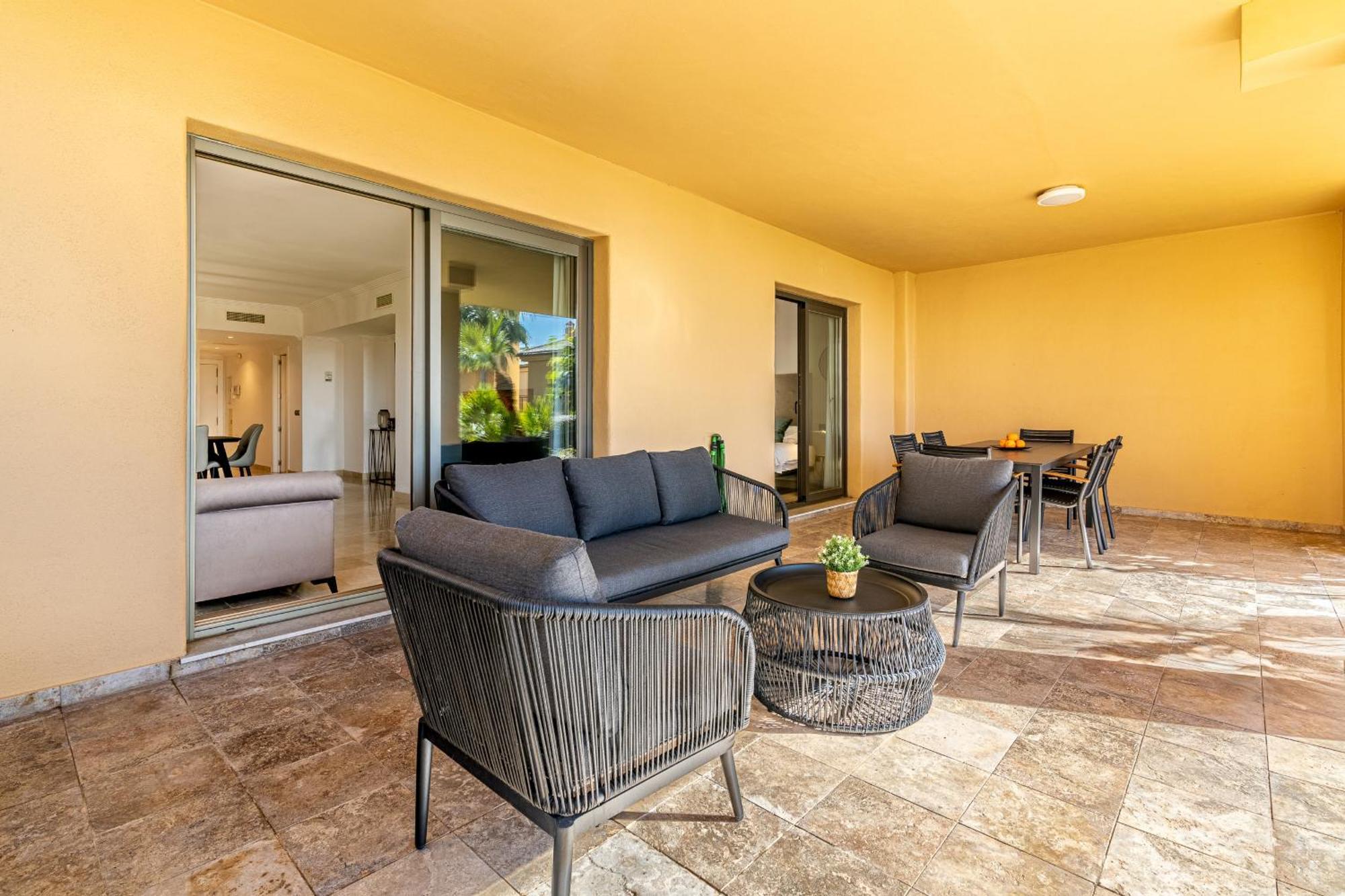 Lägenhet Cozy 2-bedroom In Hacienda De Cifuentes