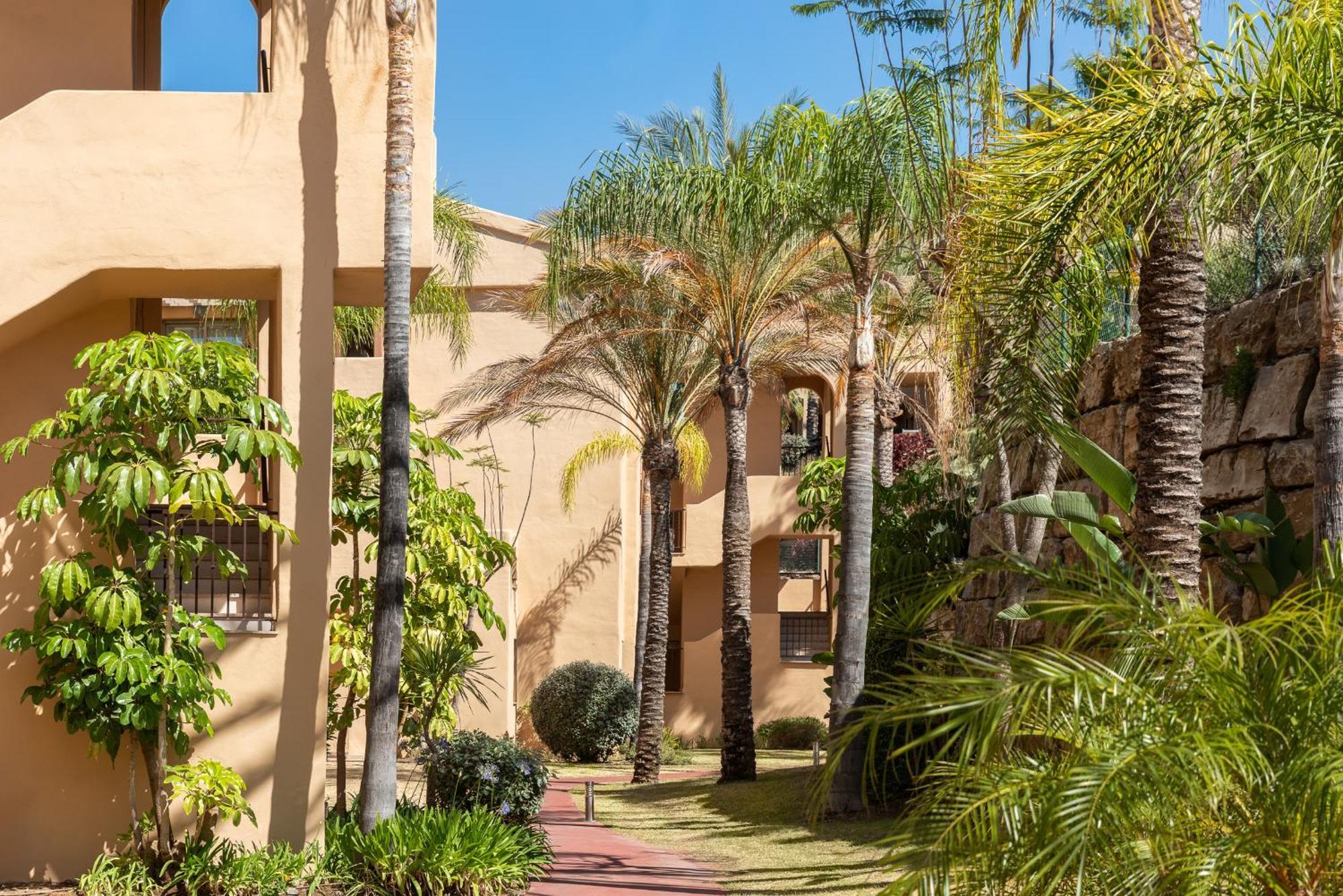 Cozy 2-bedroom In Hacienda De Cifuentes Lägenhet