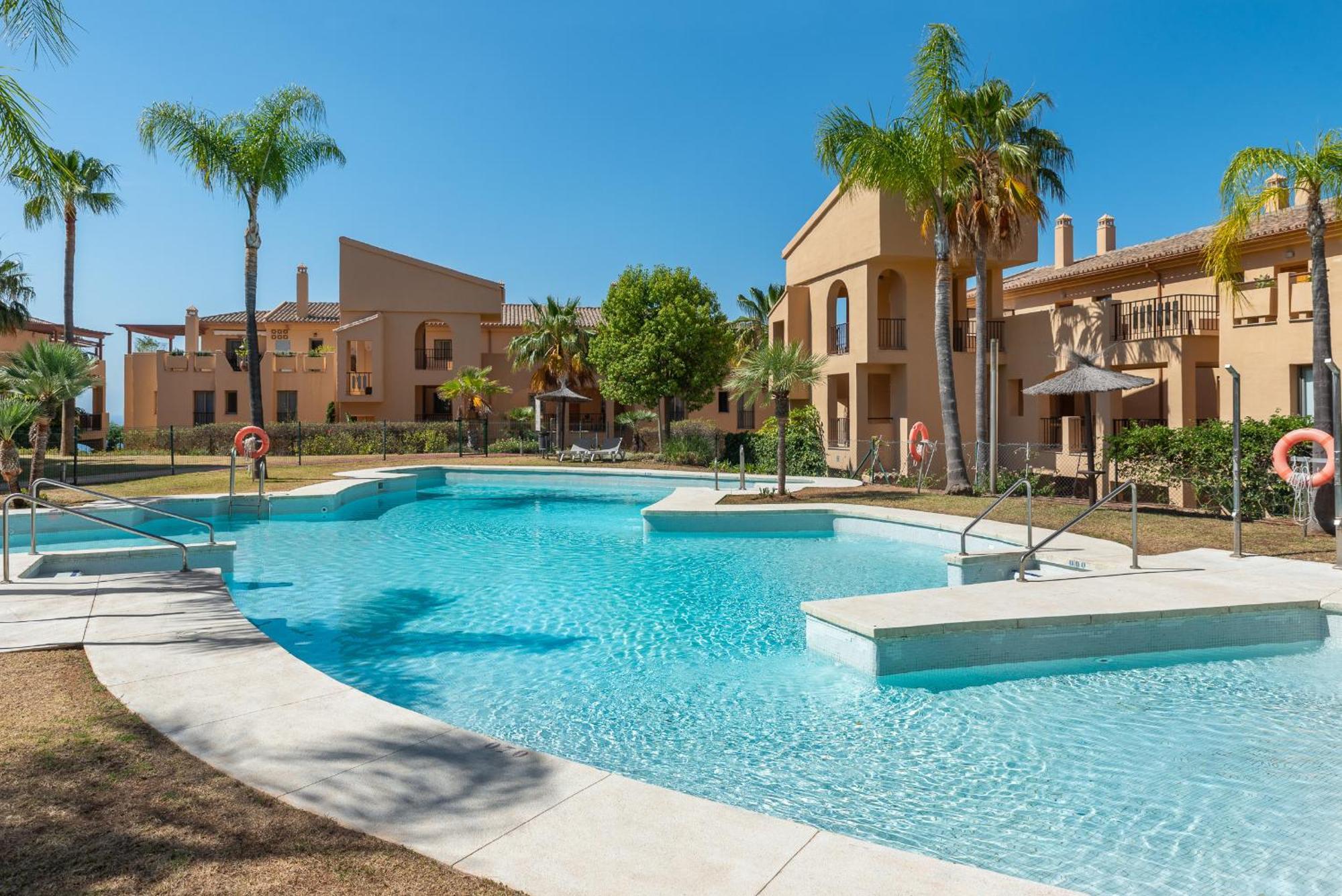 Lägenhet Cozy 2-bedroom In Hacienda De Cifuentes *